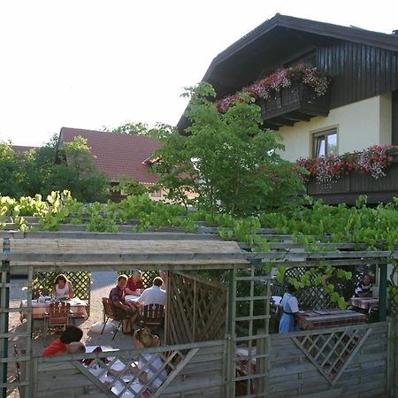 Gasthof Neuwirt Ойґендорф Екстер'єр фото