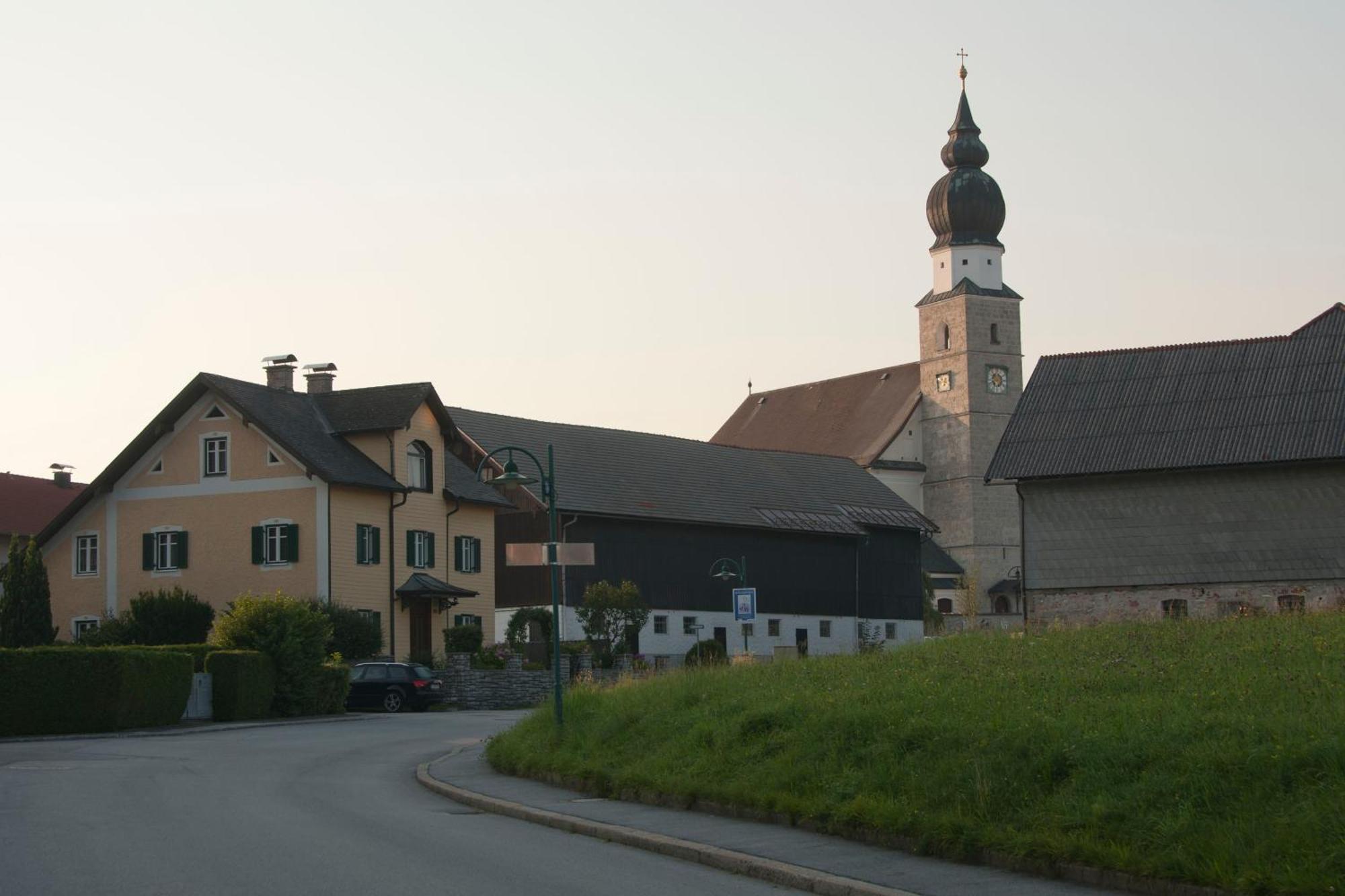 Gasthof Neuwirt Ойґендорф Екстер'єр фото